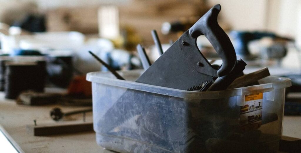 Choosing the Perfect Hand Saw for Your Woodworking Needs