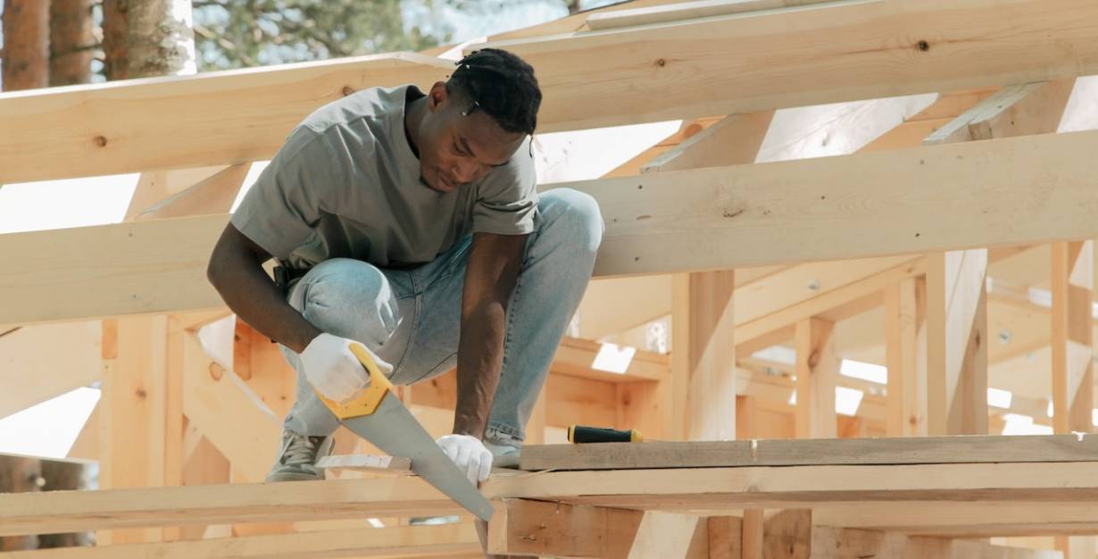 Choosing the Perfect Hand Saw for Your Woodworking Needs